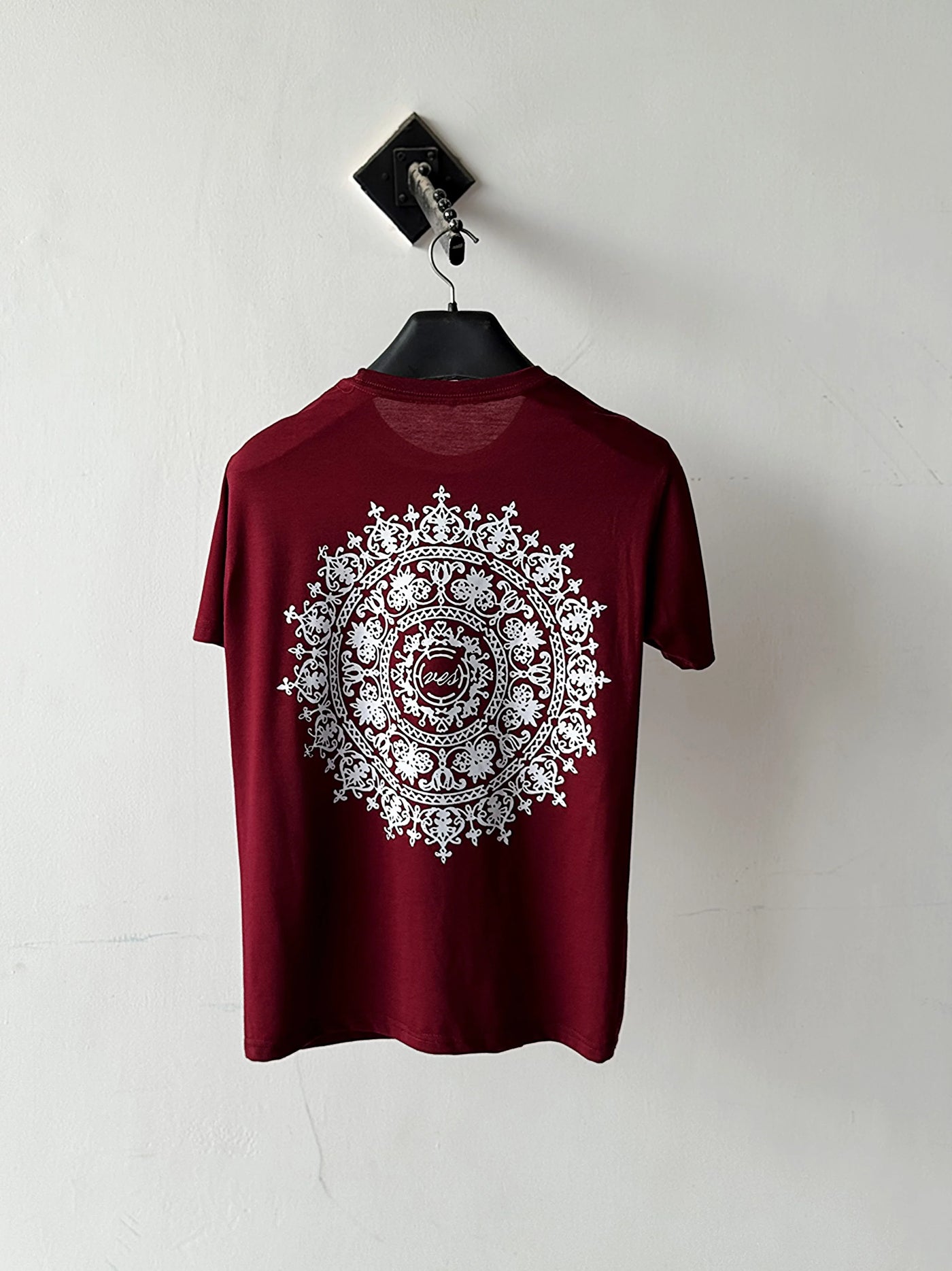 Curve Pattern Tee