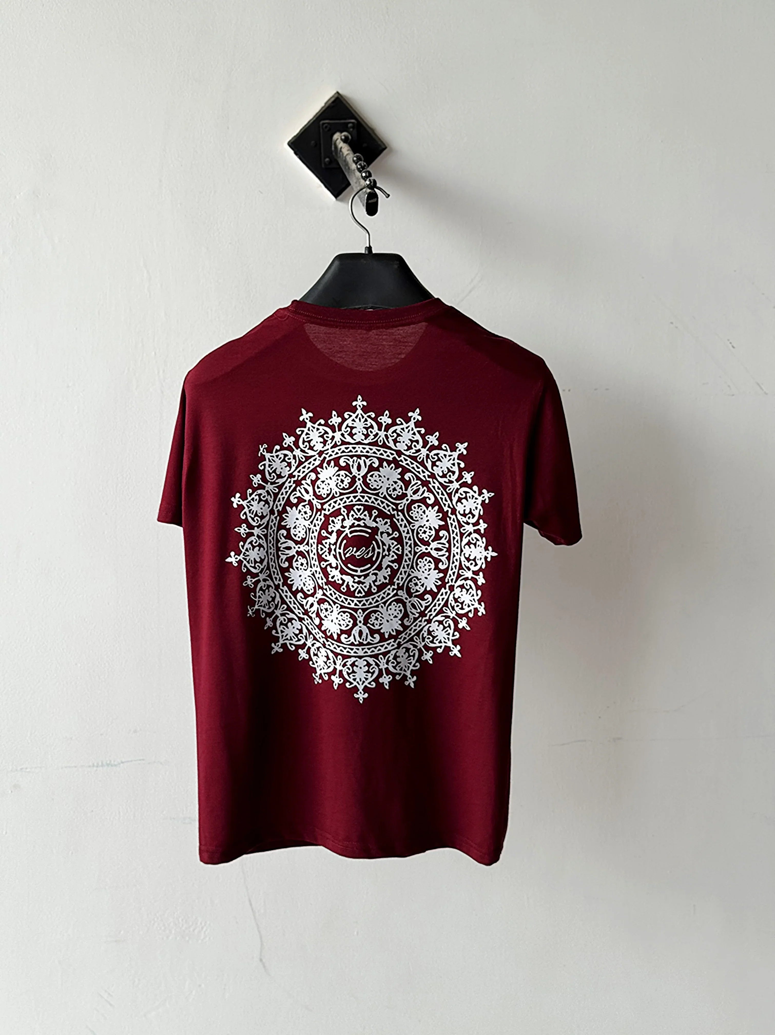 Curve Pattern Tee