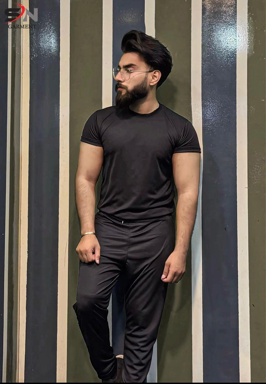SIMPLE GYM TRACKSUIT