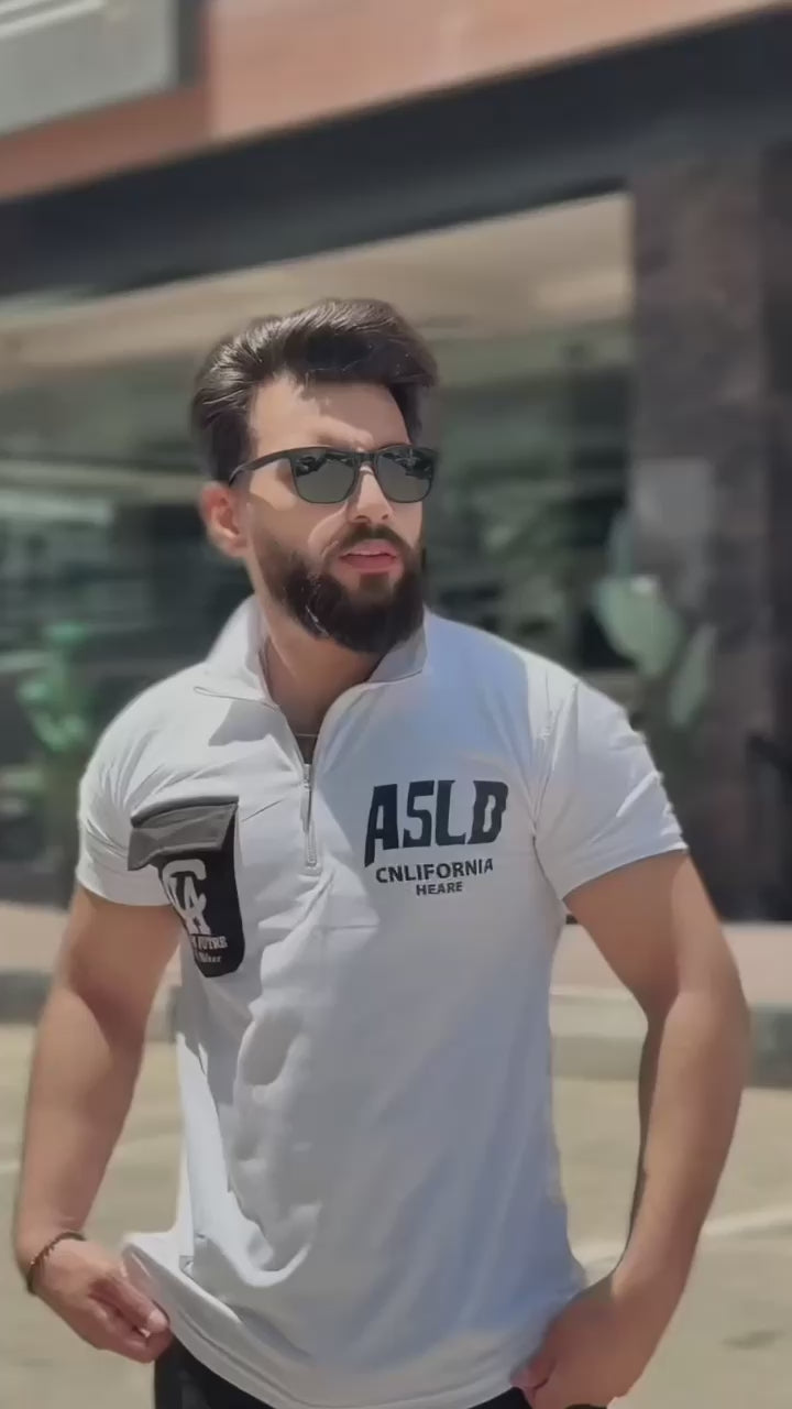 ZIPPED TSHIRT